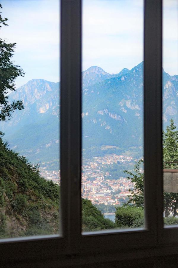 Appartamento Timeless Con Piscina E Tennis Valbrona Bagian luar foto